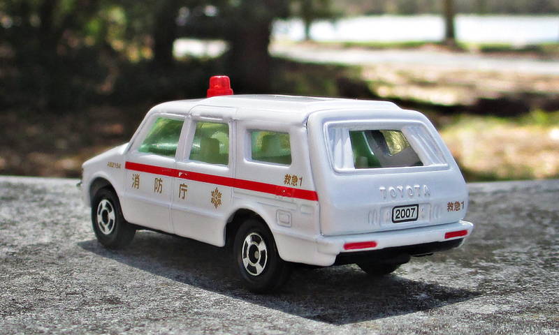 Illustration for article titled Land of the Rising Sun-Day: Toyota MP-1 Ambulance